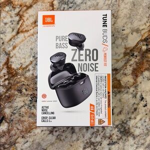 JBL Tune Buds True Wireless Earbuds - Black NWT